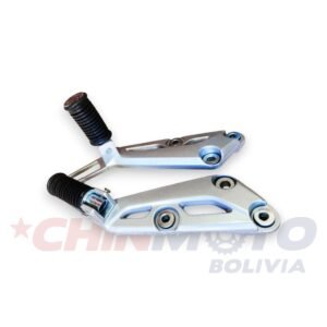 PISADERA TRASERA UD-110 PAR ORIGINAL